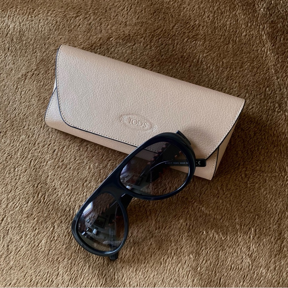 Pilot Frame Sunglassess